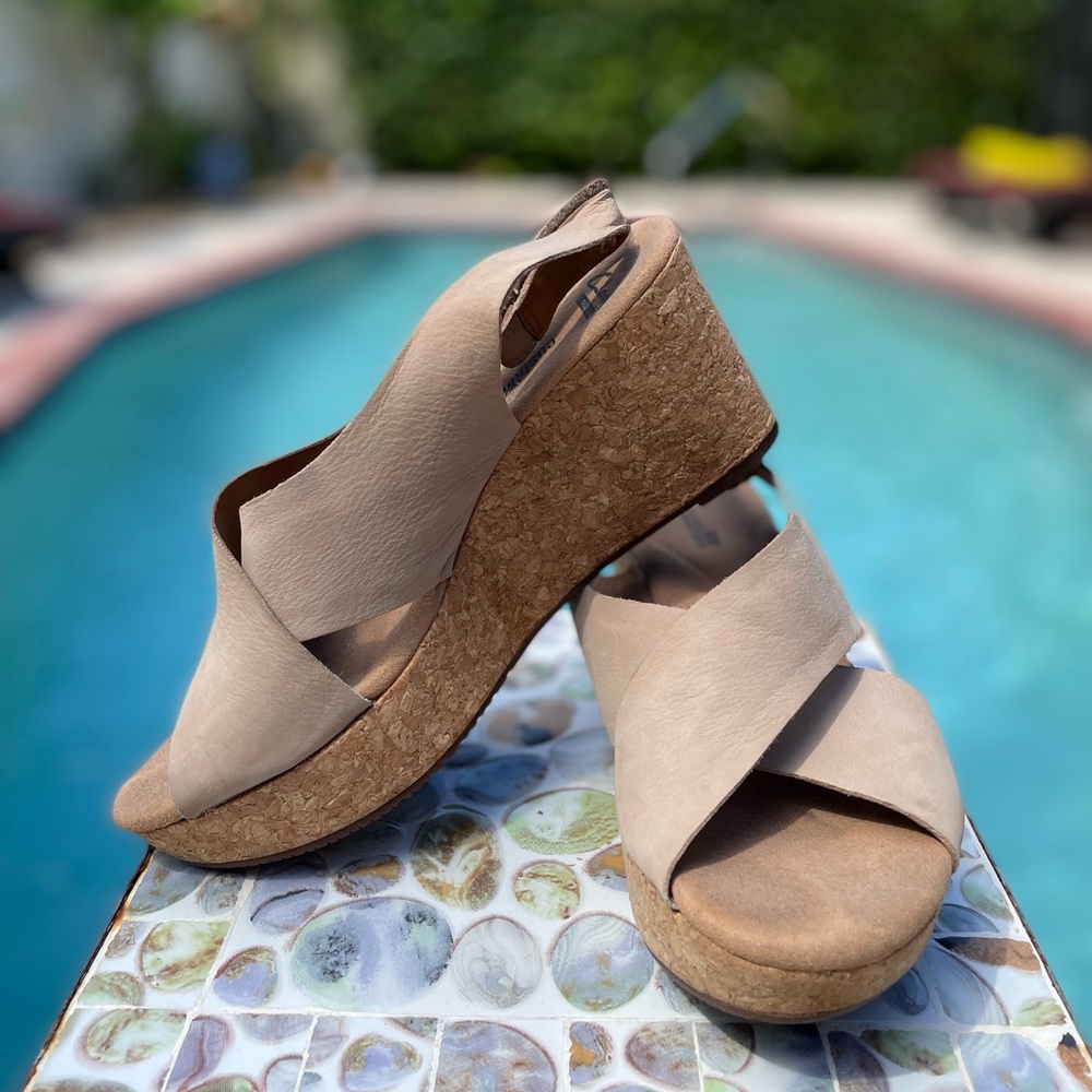 Clarks cork wedges